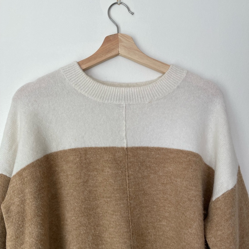 VINCE CAMUTO Color Block Sweater - Picture 3 of 8
